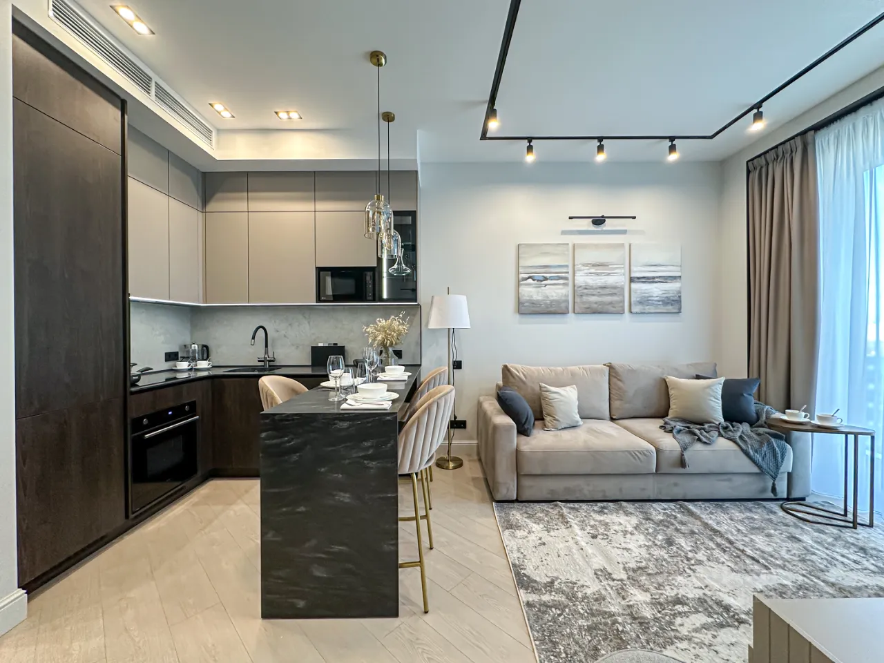 2-комн. квартира, 41 м², 14/42 этаж