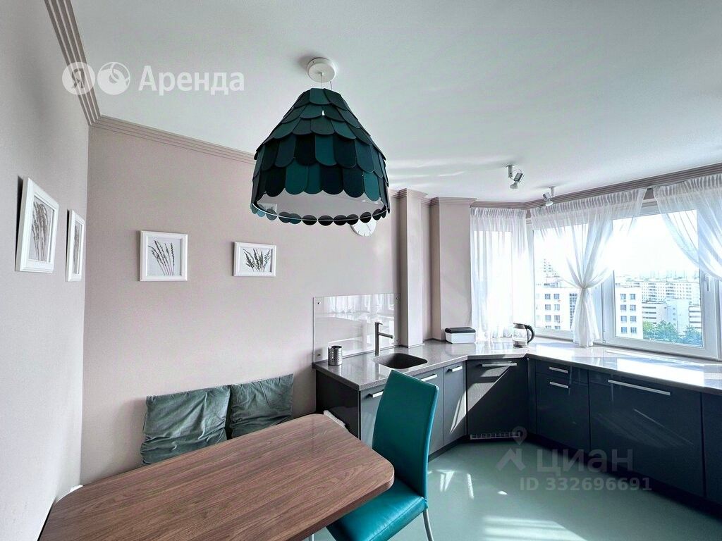 3-комн. квартира, 76 м², 10/17 этаж
