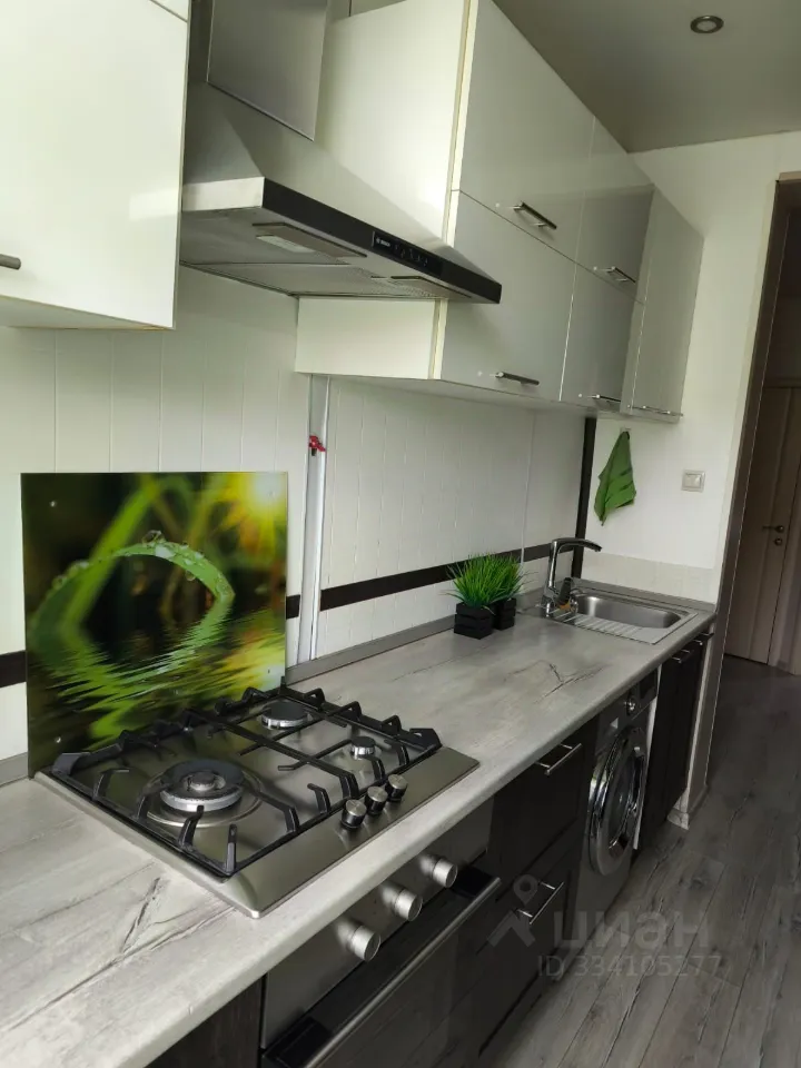 2-комн. квартира, 46 м², 4/5 этаж