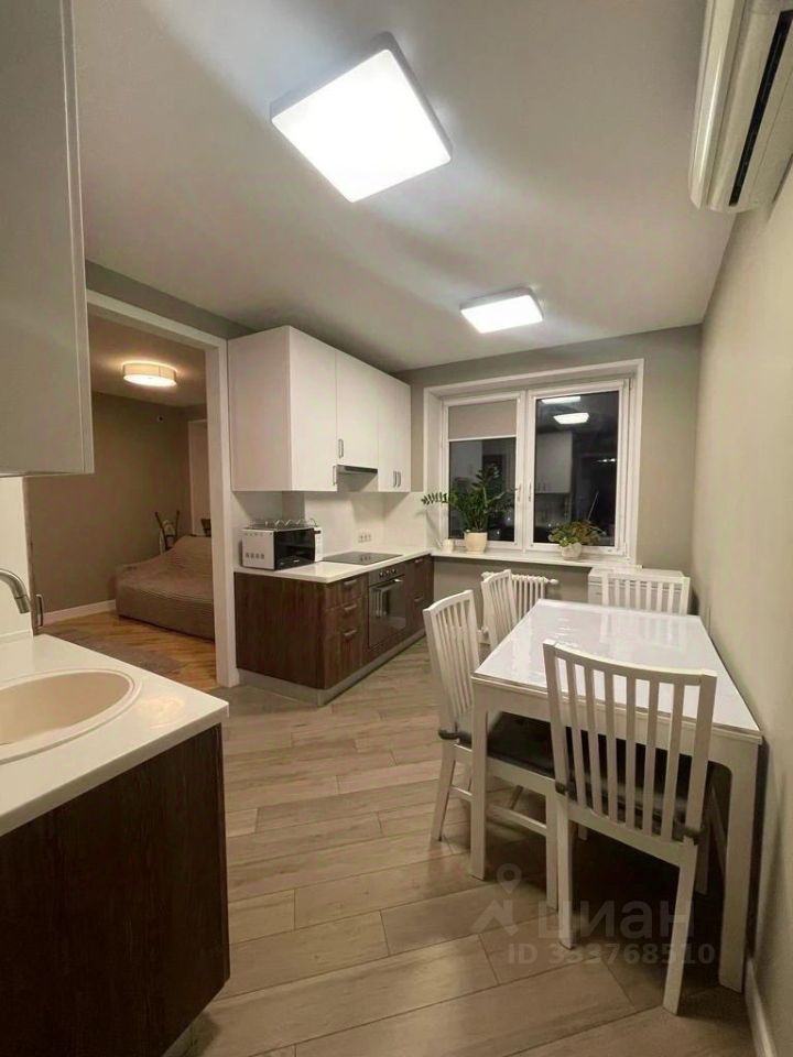 2-комн. квартира, 54,2 м², 37/37 этаж
