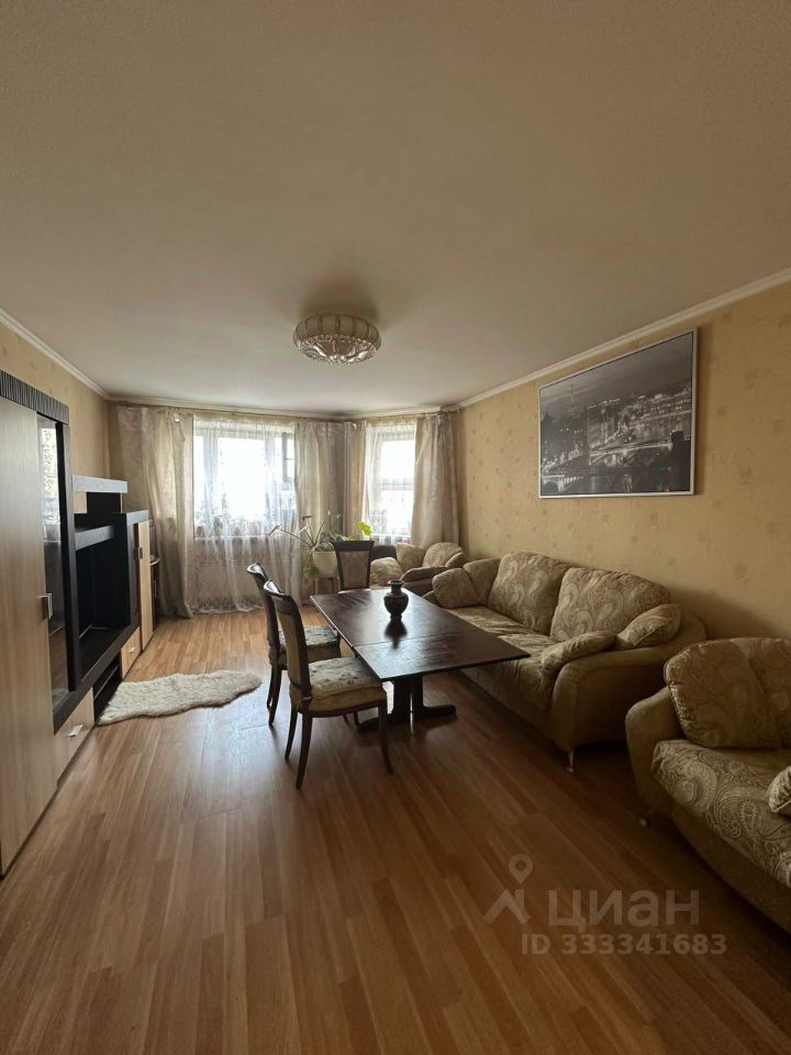 3-комн. квартира, 82 м², 10/10 этаж