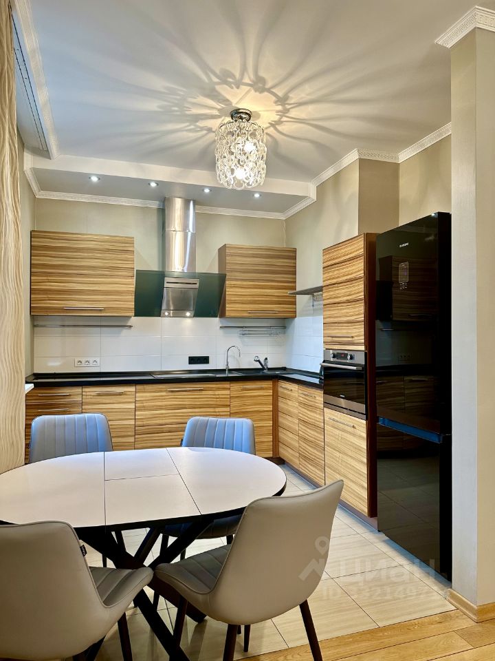 2-комн. квартира, 71,2 м², 4/23 этаж