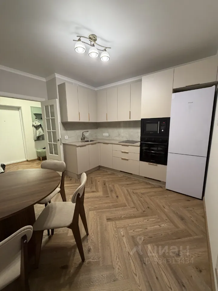 2-комн. квартира, 69 м², 13/24 этаж