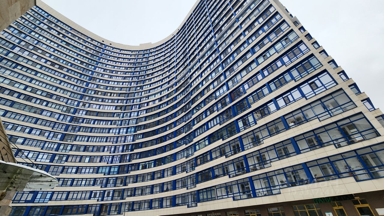2-комн. квартира, 82 м², 4/26 этаж