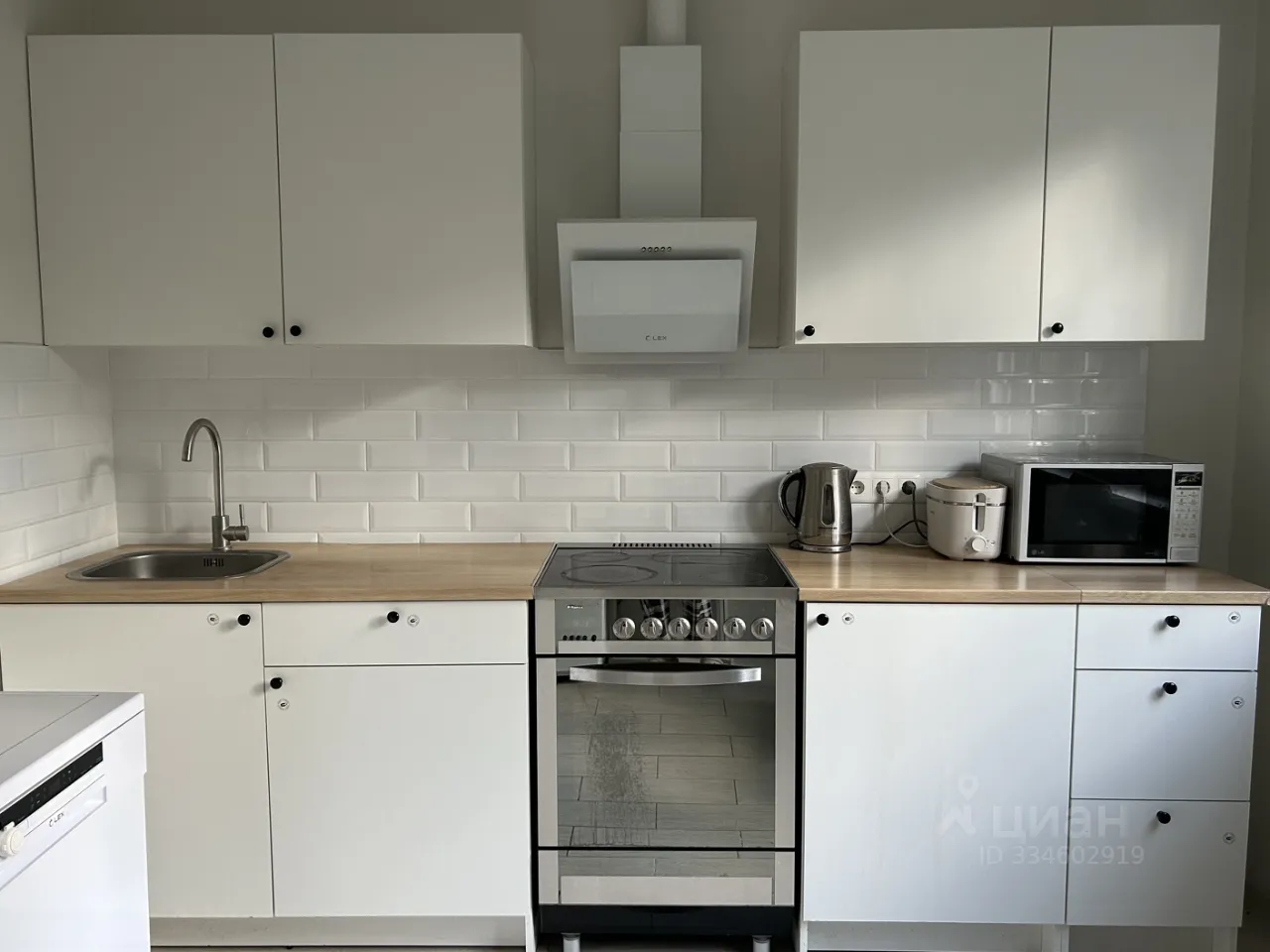 3-комн. квартира, 74 м², 2/12 этаж
