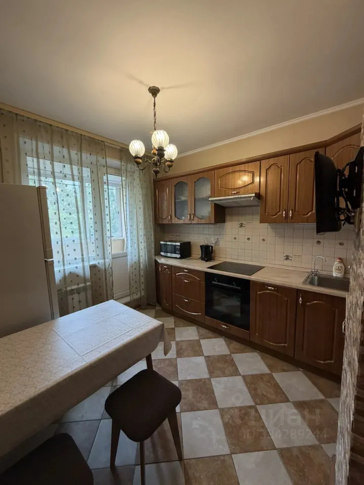 2-комн. квартира, 52 м², 4/12 этаж