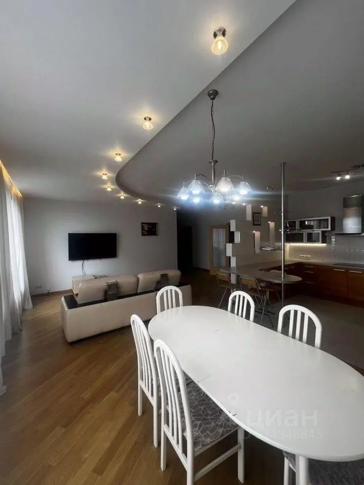 3-комн. квартира, 140 м², 11/23 этаж
