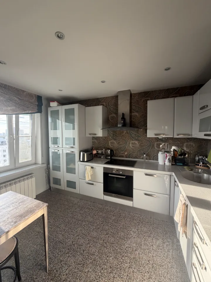 2-комн. квартира, 71 м², 12/24 этаж