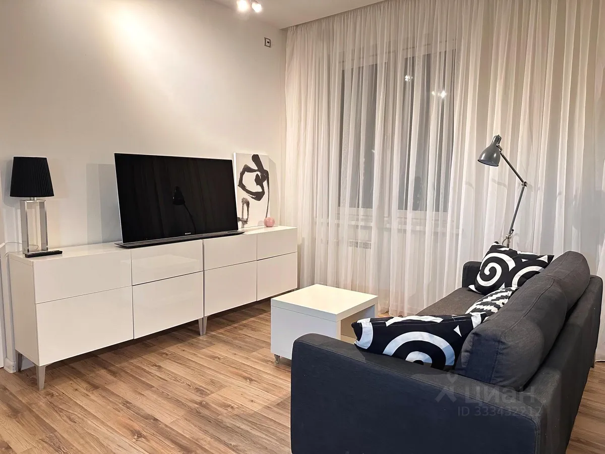 1-комн. квартира, 53 м², 8/19 этаж