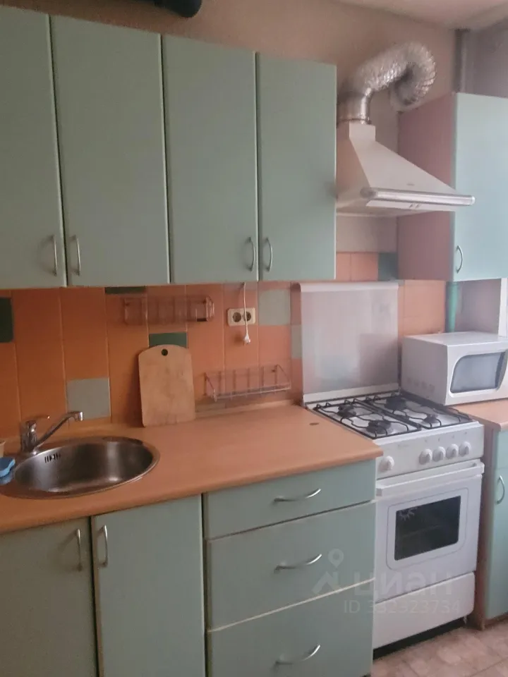 2-комн. квартира, 60 м², 3/5 этаж