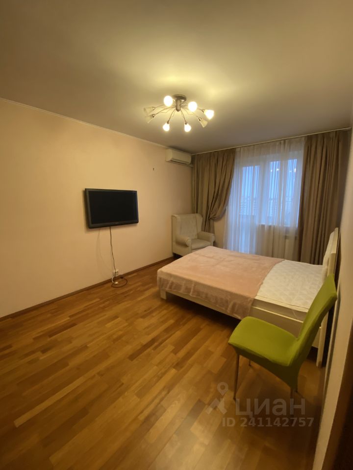 2-комн. квартира, 54 м², 12/12 этаж