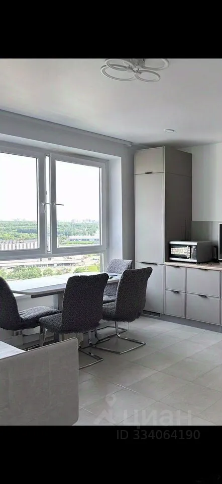 3-комн. квартира, 55 м², 18/33 этаж