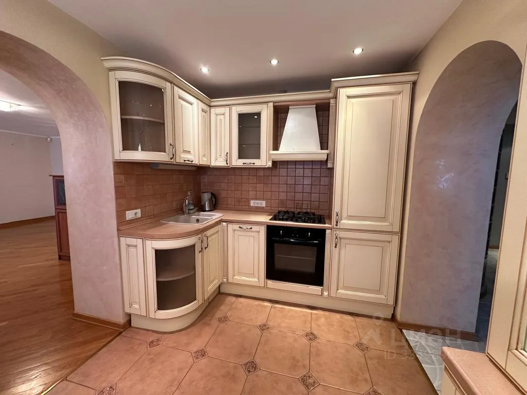 3-комн. квартира, 80 м², 5/9 этаж