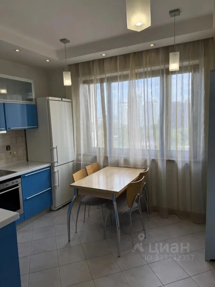 2-комн. квартира, 85,6 м², 7/25 этаж
