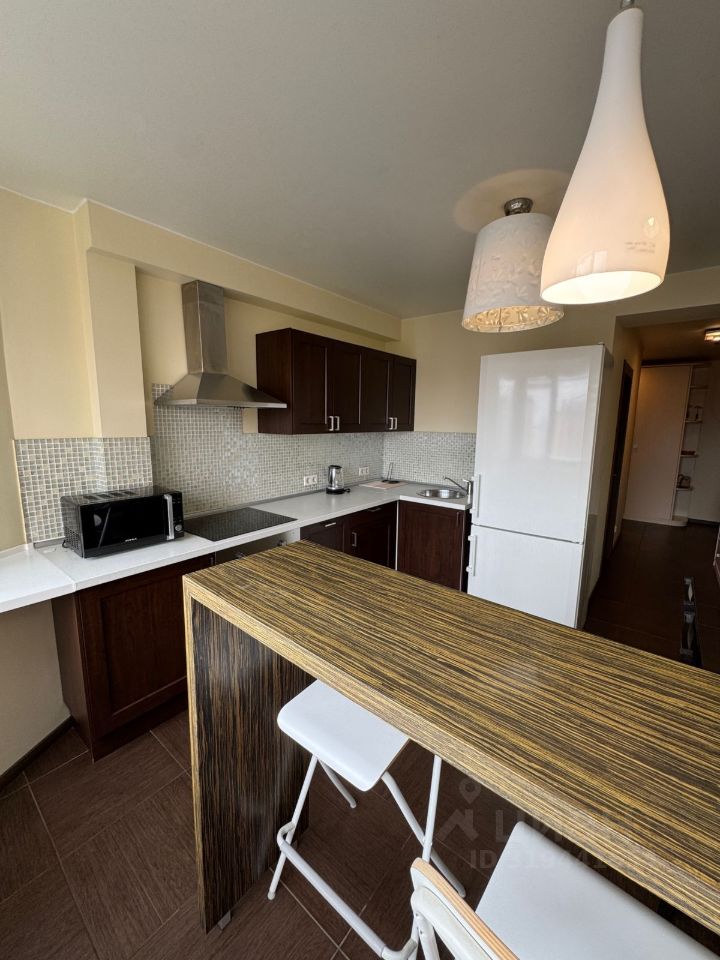 2-комн. квартира, 58,3 м², 13/17 этаж