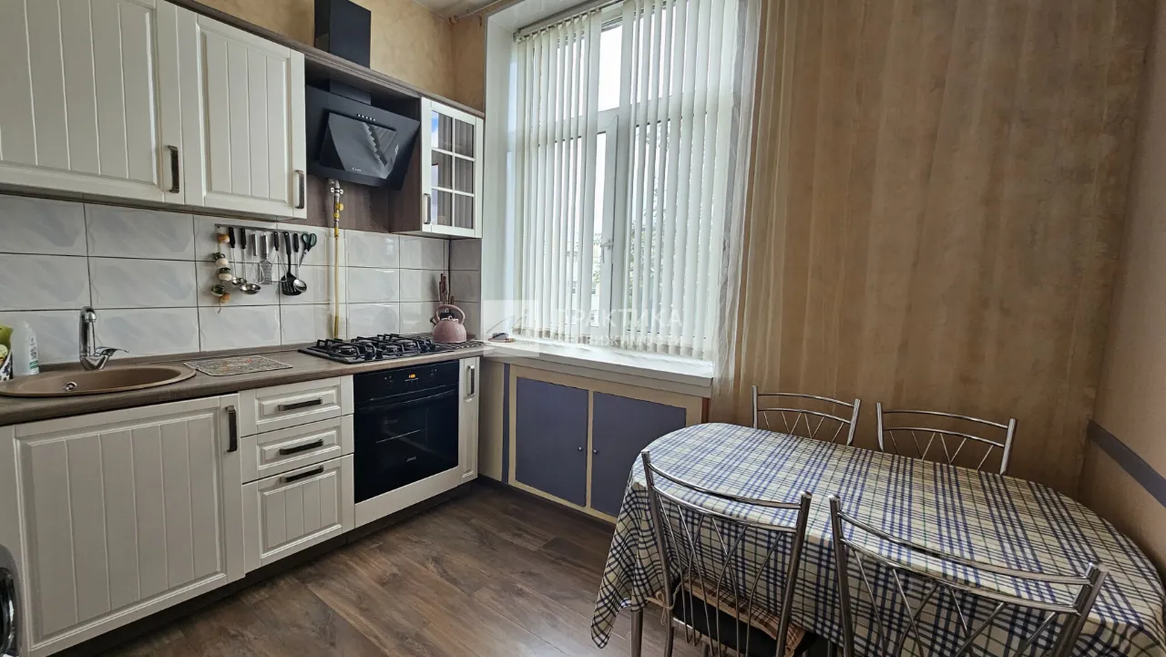 3-комн. квартира, 73 м², 6/8 этаж