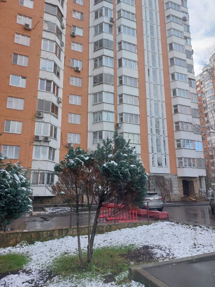 2-комн. квартира, 67,5 м², 16/17 этаж