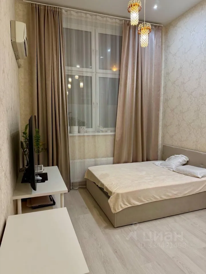 1-комн. квартира, 42 м², 1/12 этаж