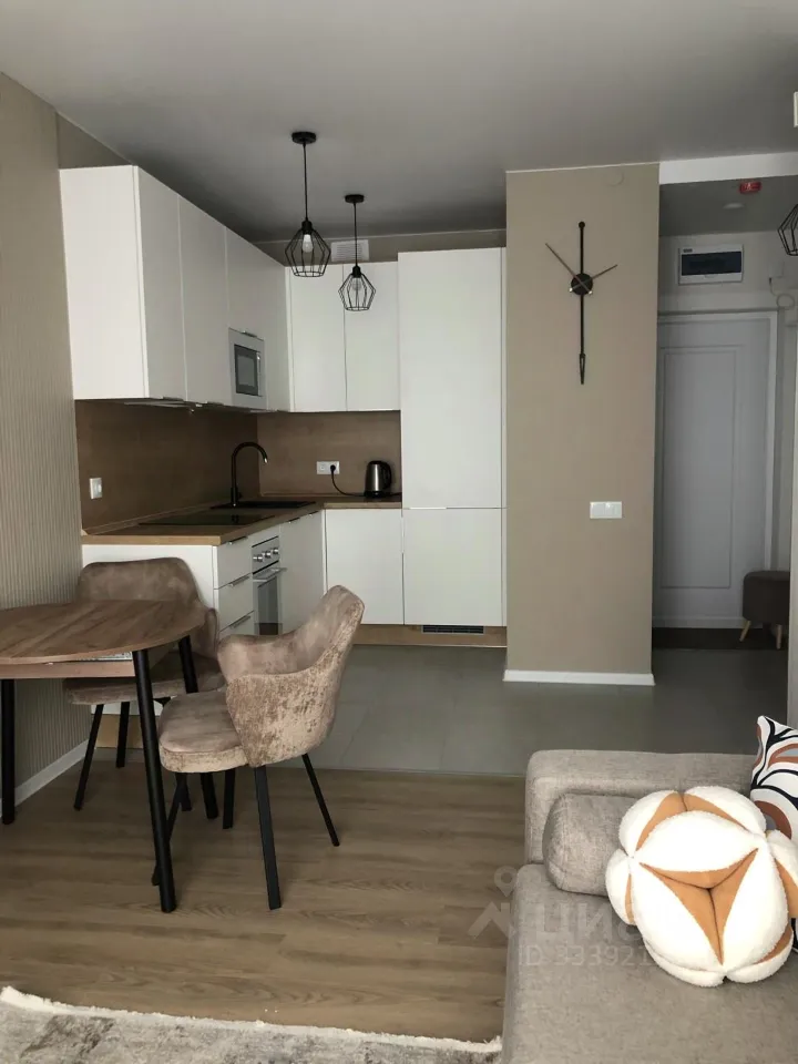 2-комн. квартира, 32,1 м², 33/33 этаж