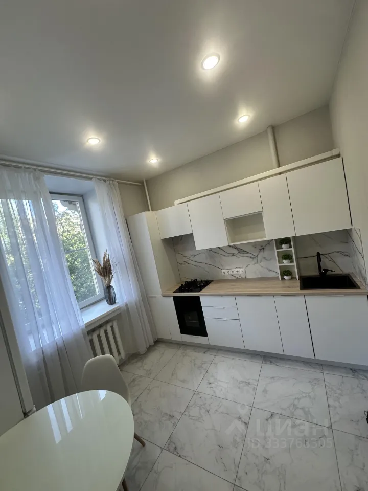 2-комн. квартира, 56 м², 3/11 этаж