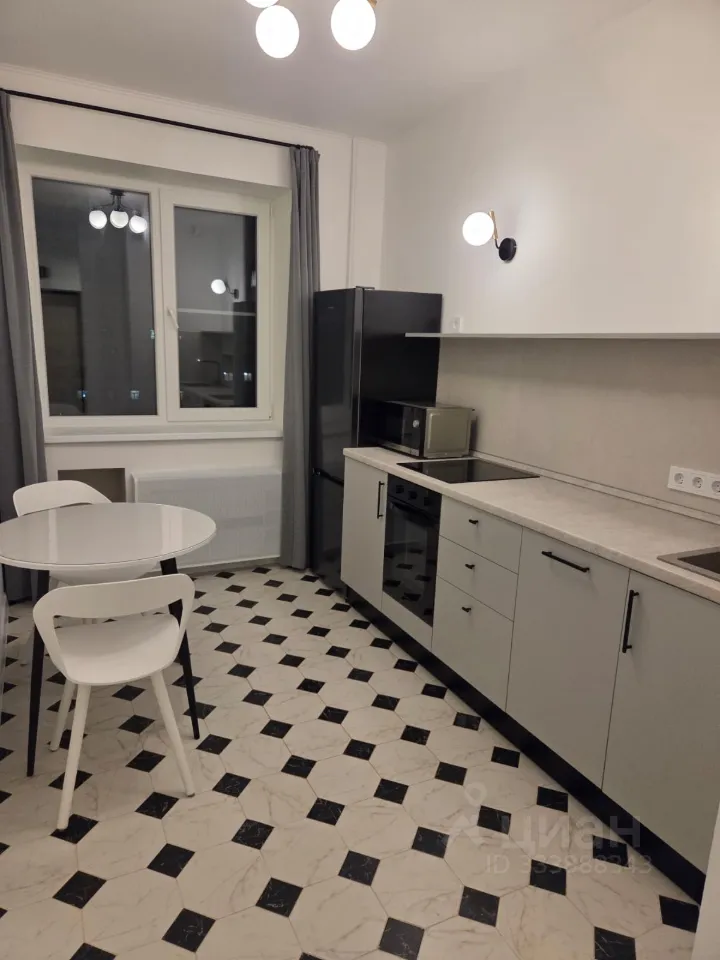 2-комн. квартира, 56 м², 8/15 этаж