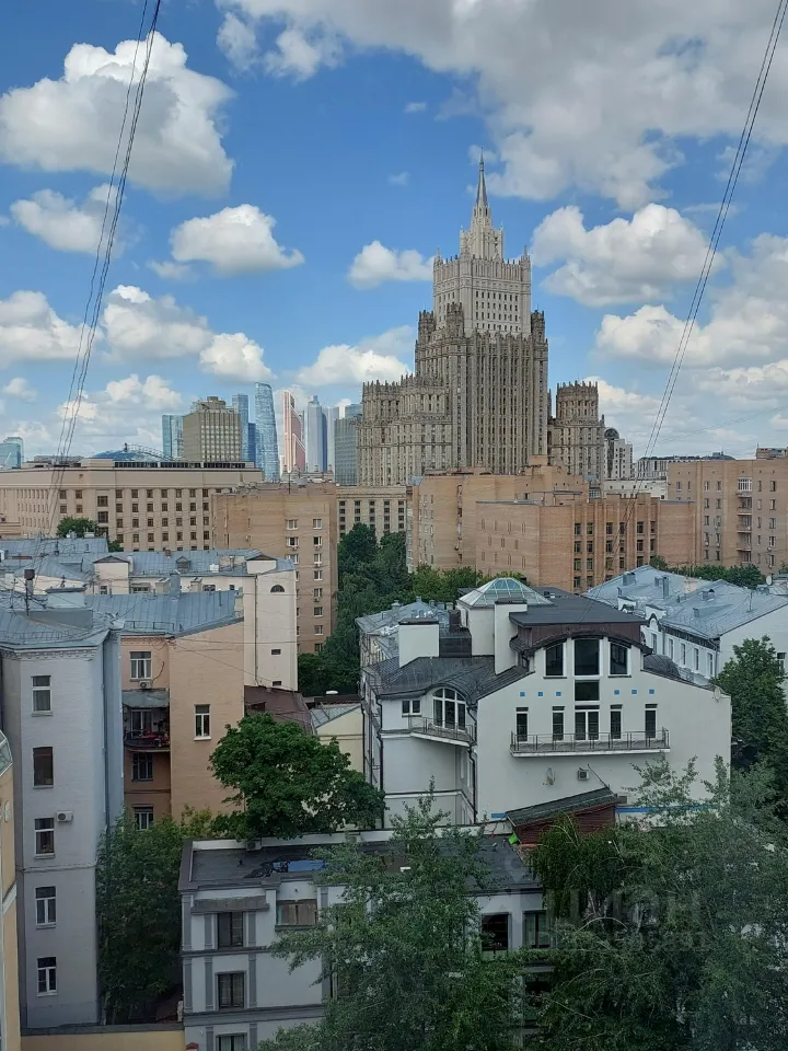 2-комн. квартира, 54 м², 10/14 этаж