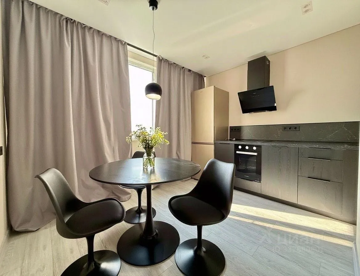 2-комн. квартира, 60 м², 13/22 этаж