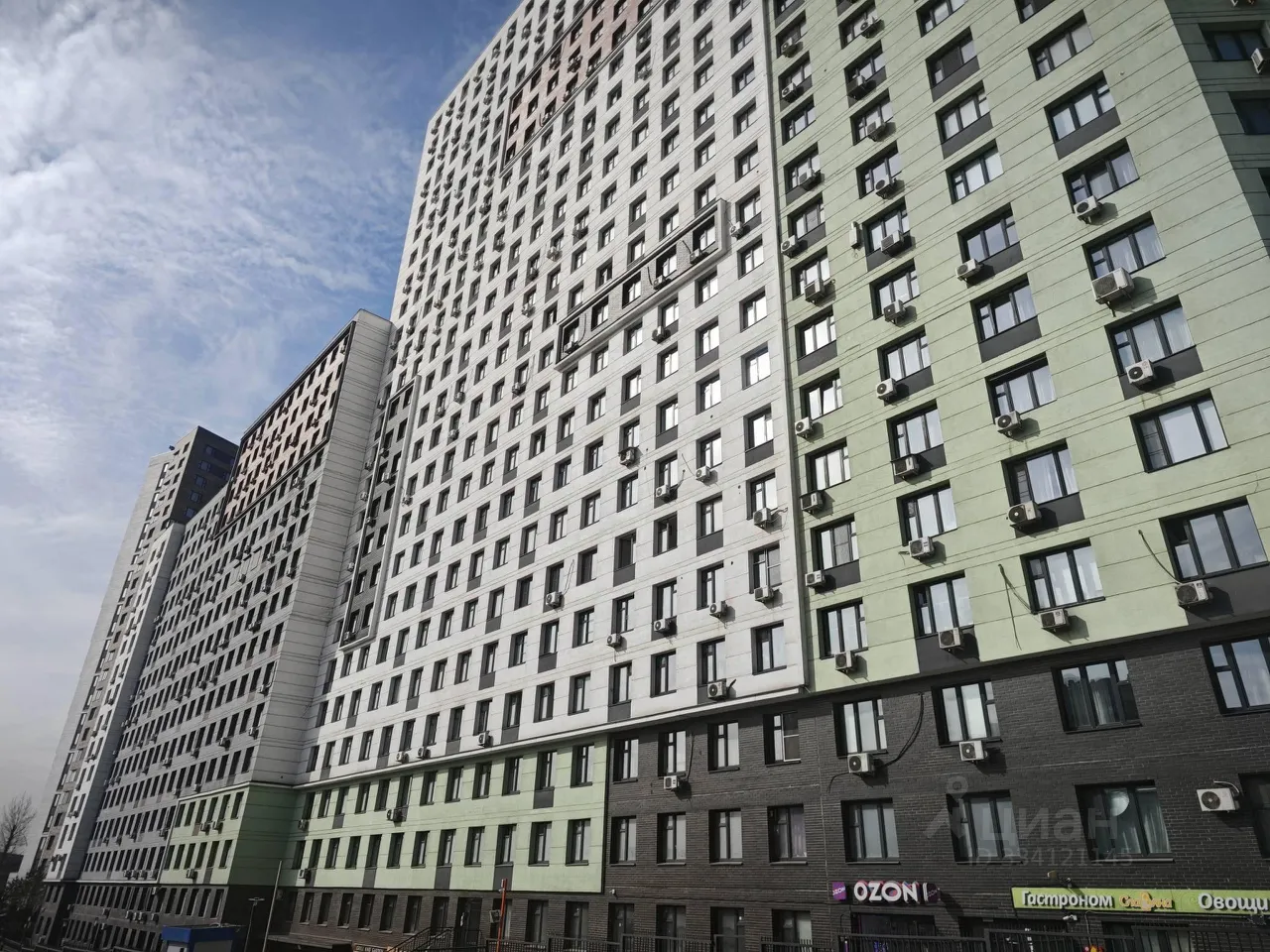 1-комн. квартира, 35 м², 10/25 этаж