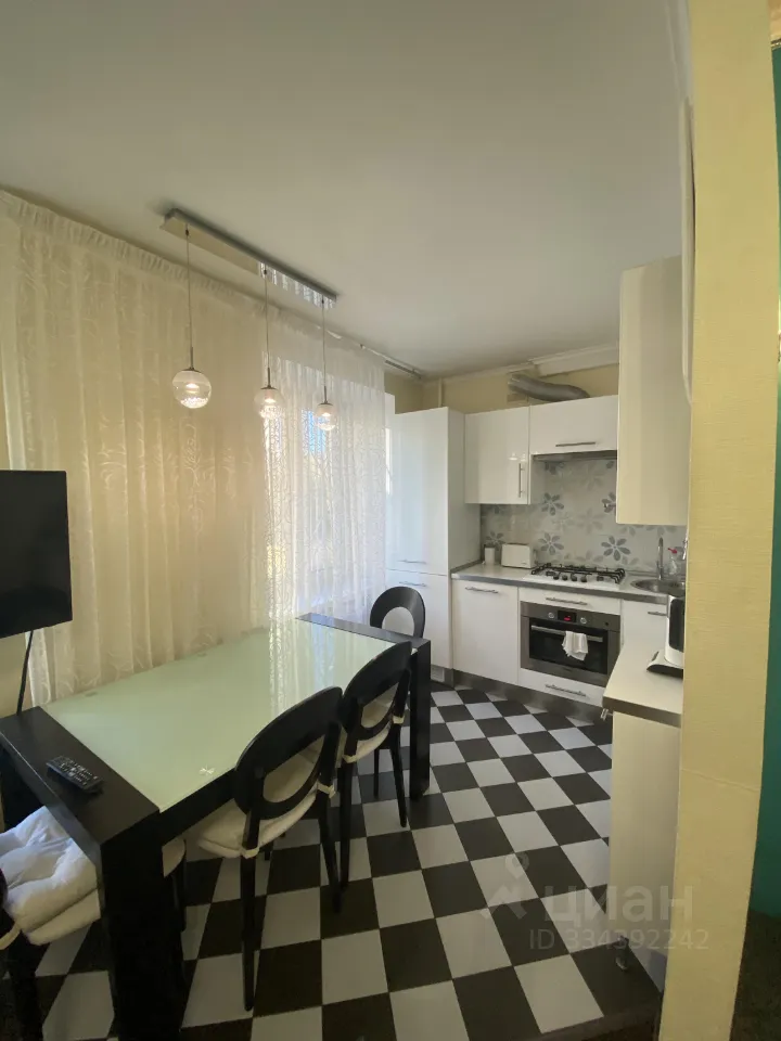 2-комн. квартира, 50 м², 2/9 этаж