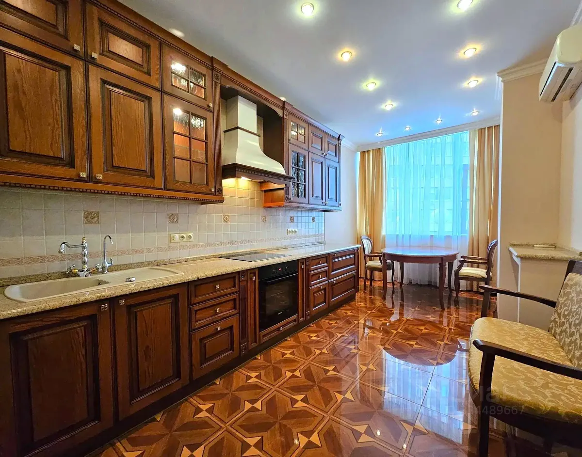 3-комн. квартира, 91 м², 4/27 этаж