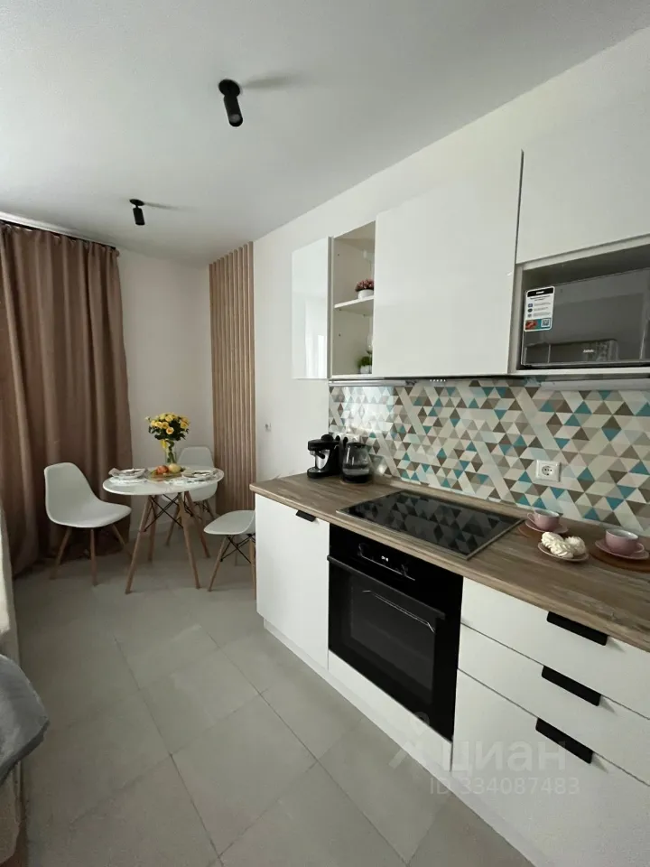 2-комн. квартира, 50 м², 12/33 этаж