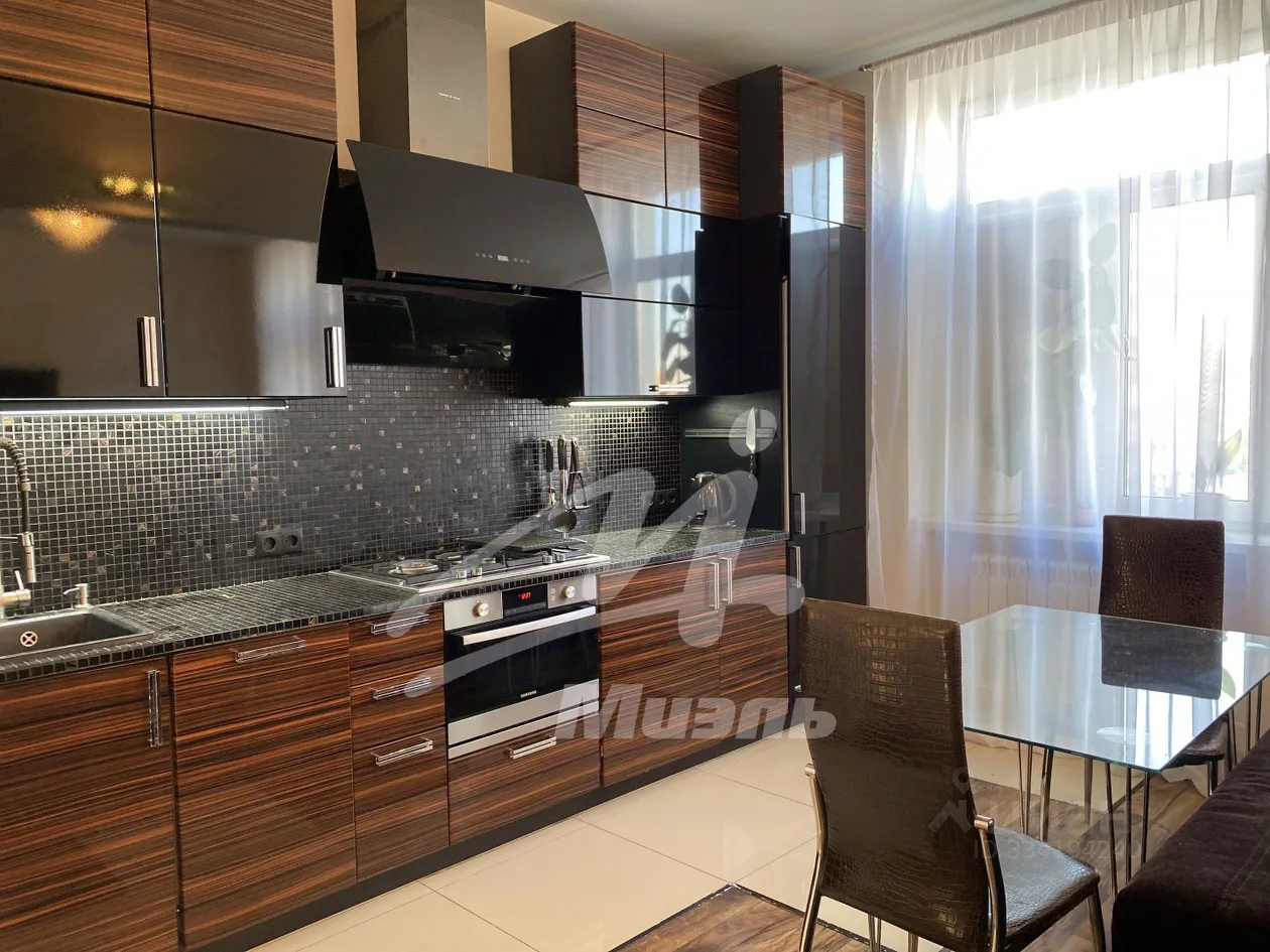2-комн. квартира, 56 м², 5/5 этаж