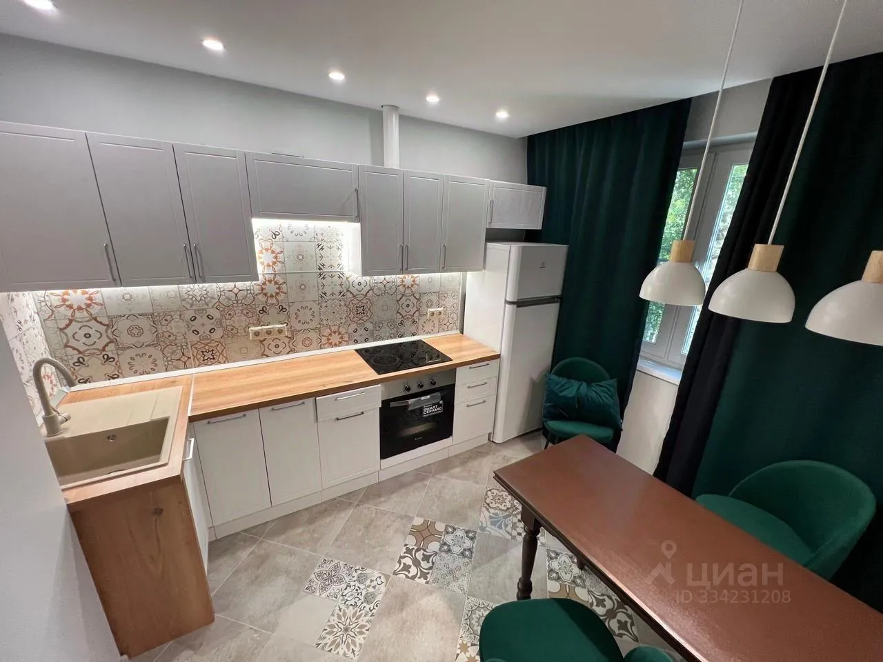 2-комн. квартира, 54 м², 3/17 этаж