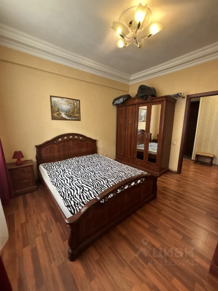 2-комн. квартира, 60 м², 2/13 этаж