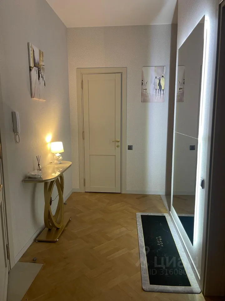 2-комн. квартира, 65 м², 4/8 этаж