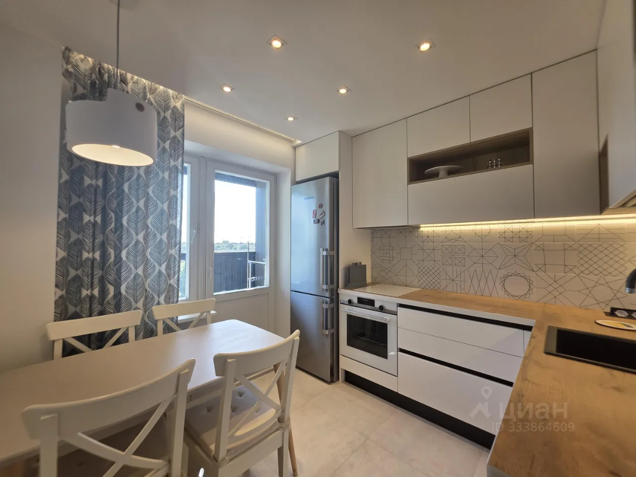 2-комн. квартира, 56 м², 6/25 этаж