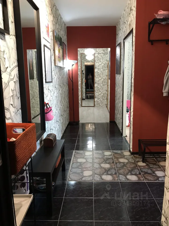 3-комн. квартира, 63 м², 12/12 этаж
