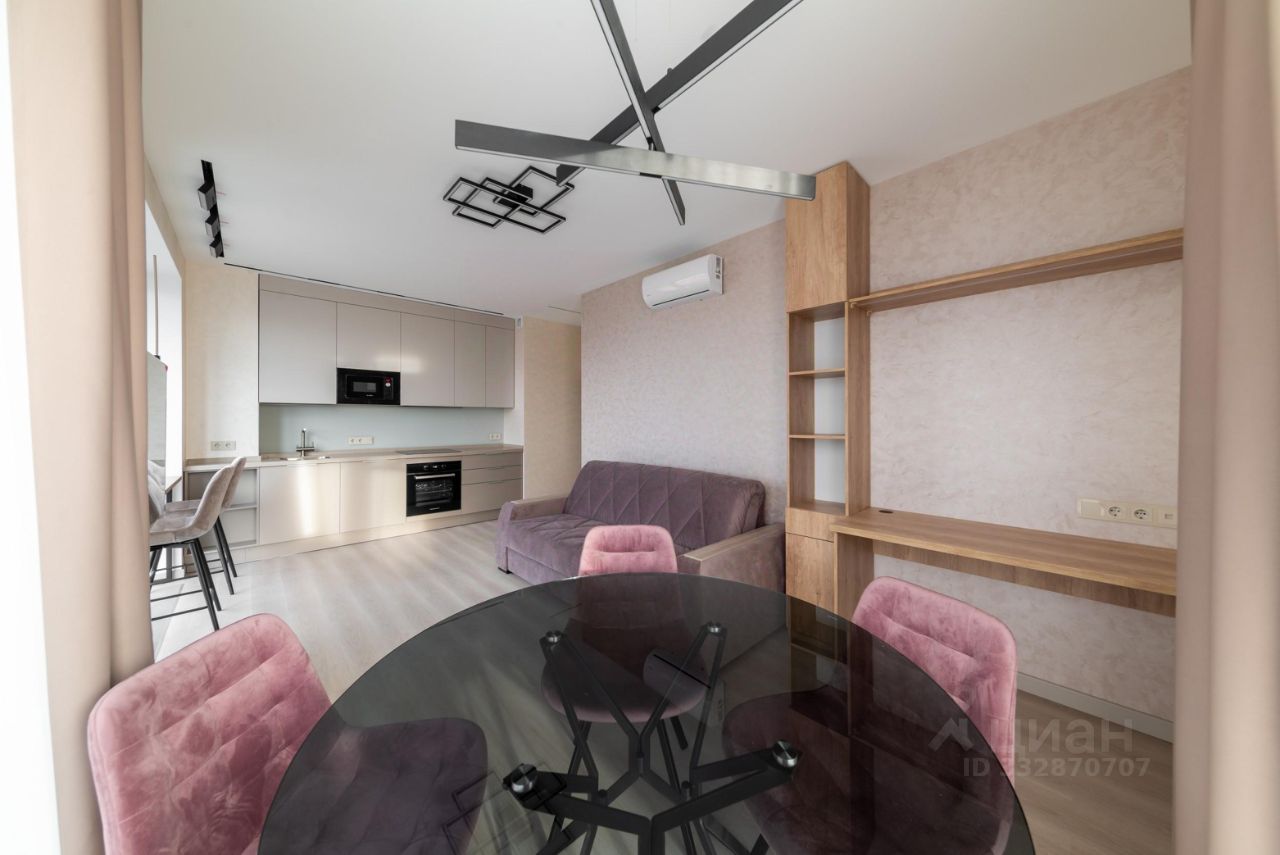 3-комн. квартира, 68 м², 20/32 этаж